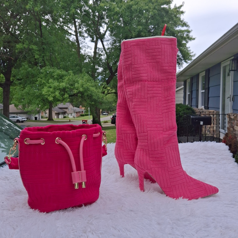 Pink Quilted Women's Boots and Bag Set